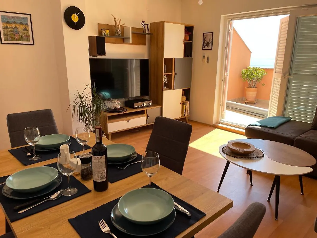 Rock'N'Jazz Apartment With Swimming Pool And Beautiful Sea View Poljane